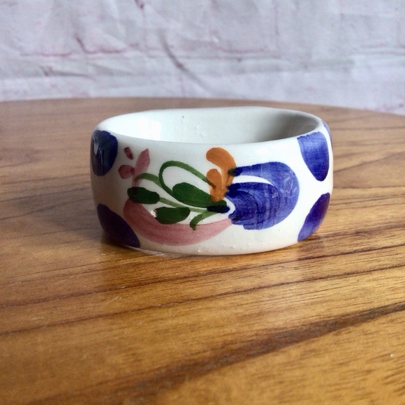 Hand Painted Blue and White Floral Ceramic Napkin Rings - Set of 6 - Picture 5 of 10